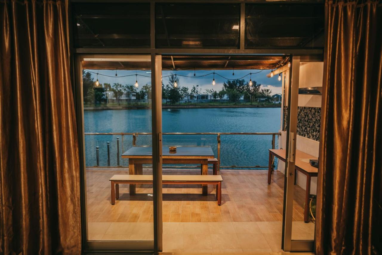 Canoe And Fishing , Free Pickup Villa Batam Dış mekan fotoğraf